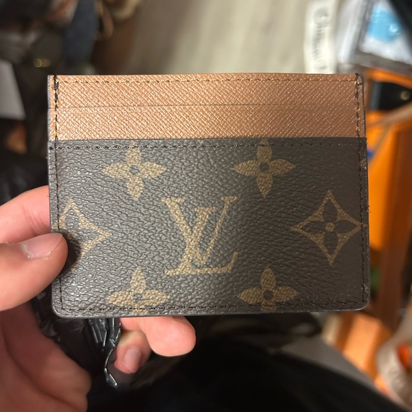 Louis Vuitton Tan and Brown Monogram Card Holder - Picture 1 of 1